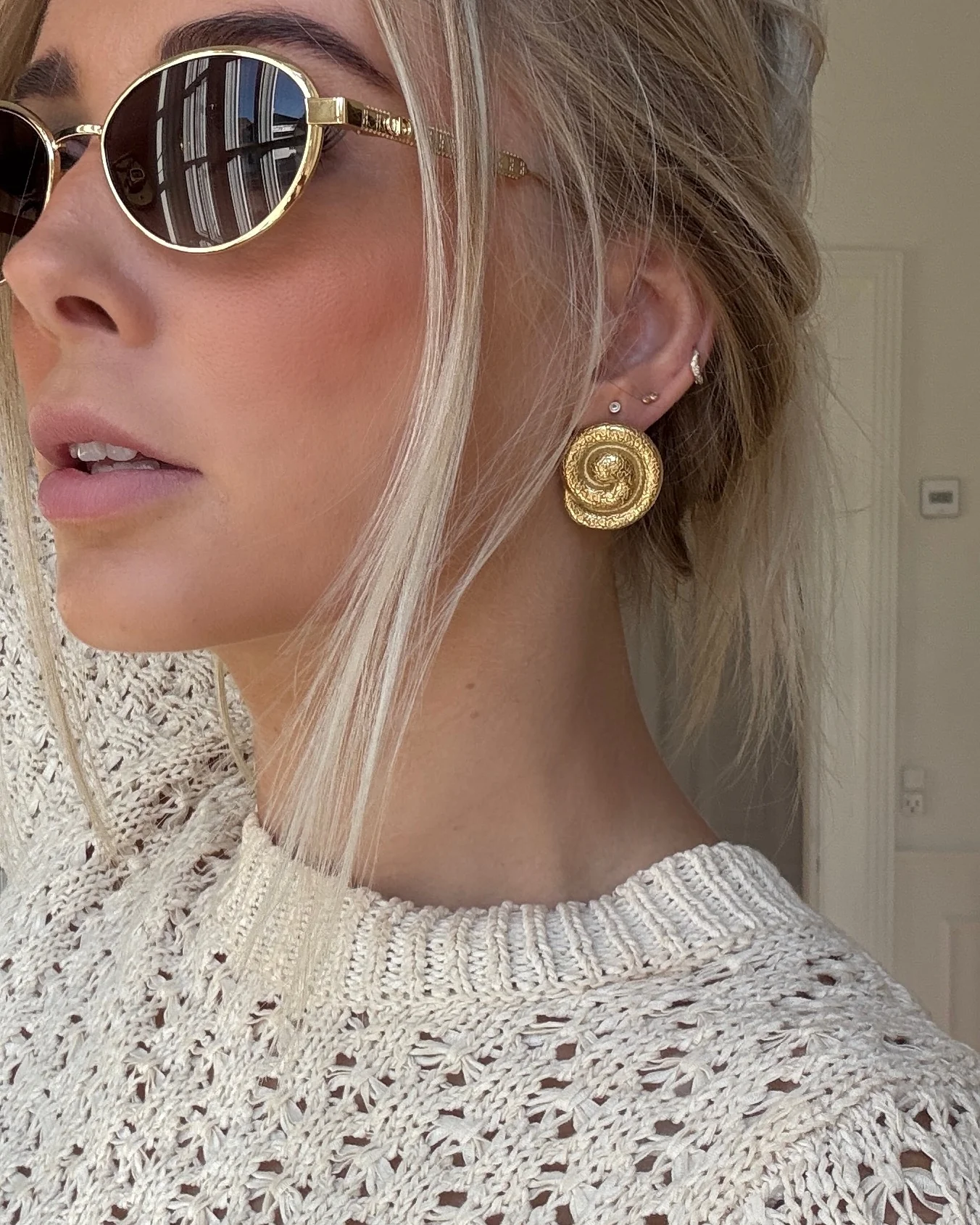 Swirl Earrings - Forgyldt - Image 4